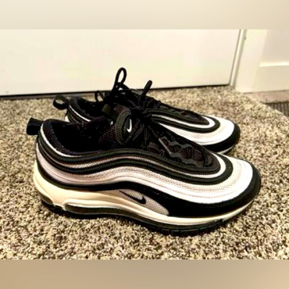 Nike Airmax size 8 womens